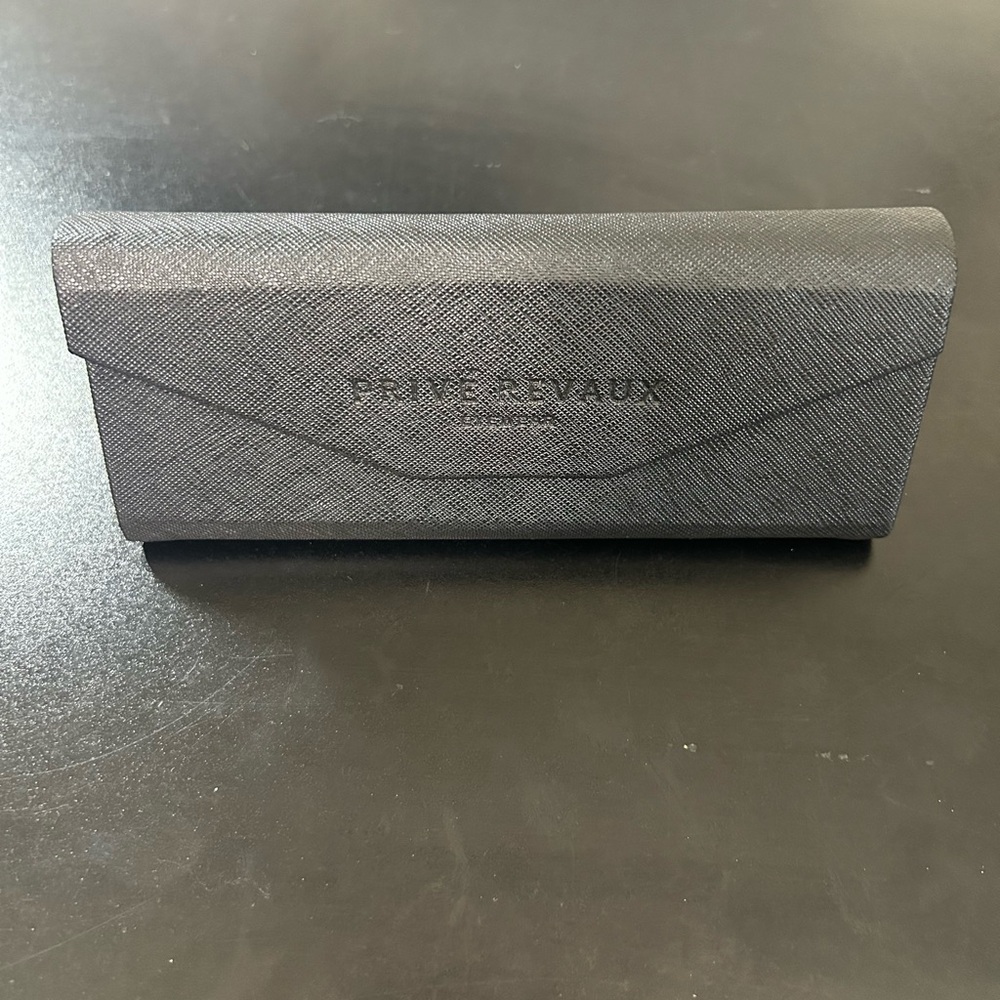 Black Sunglasses Case